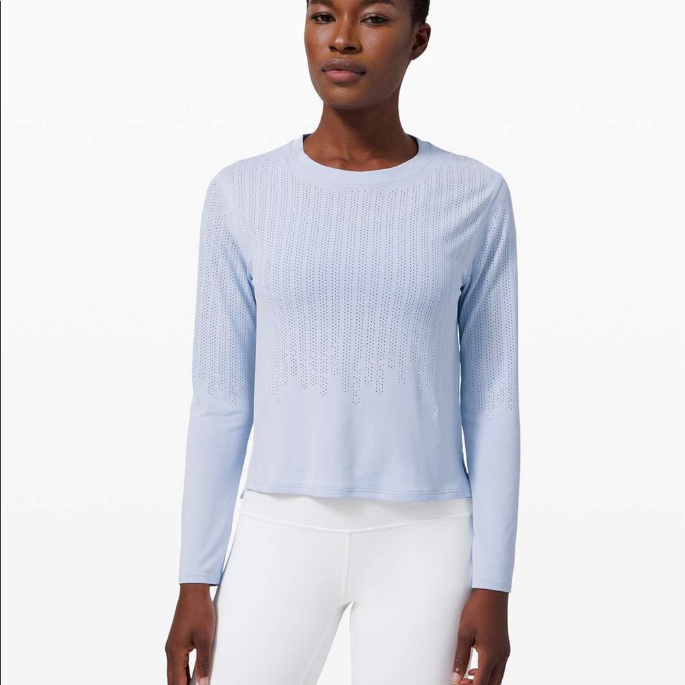 COPY - Lululemon Train To Be longsleeve